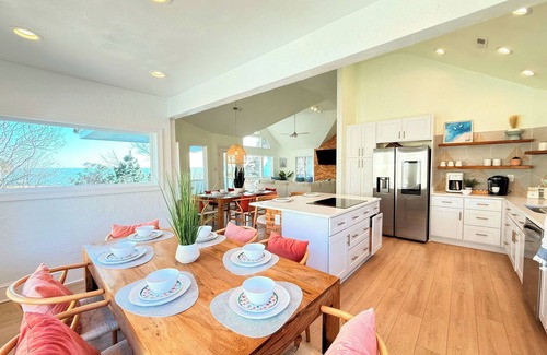 Monteray Shores House | Waterfront Peaceful Beach house with Private Pool and Hot Tub. 2min to beach!