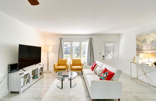 Gulf Cove House | Waterfront Port Charlotte Gem with Gas Grill and Lanai