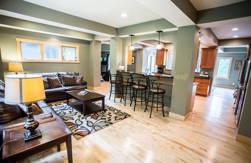 Saint Paul Park House | Waterfront Property On 3 Acres With Home Theater And Large Deck