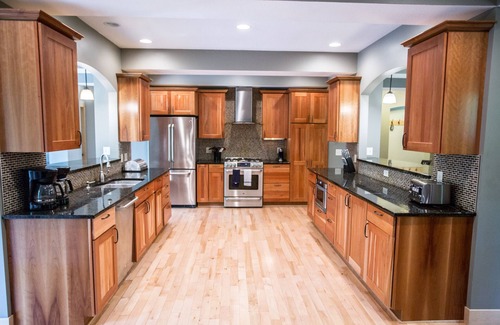 Saint Paul Park House | Waterfront Property On 3 Acres With Home Theater And Large Deck