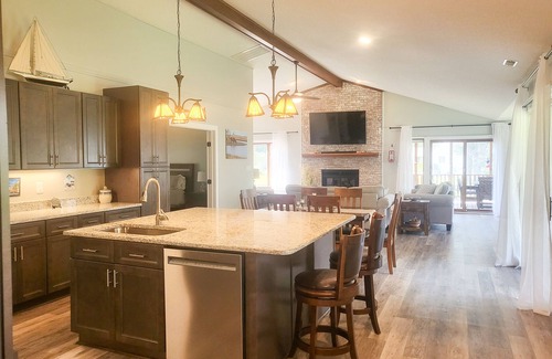 River Bend House | Waterfront Retreat