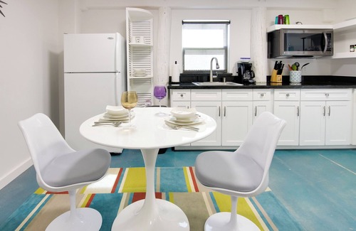 Arroyo City Apartment | Waterfront Rio Hondo Studio w/Shared Grill & Dock