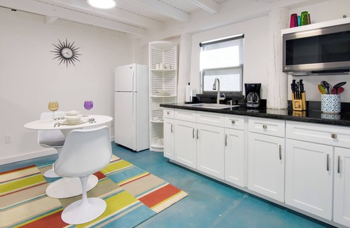 Arroyo City Apartment | Waterfront Rio Hondo Studio w/Shared Grill & Dock
