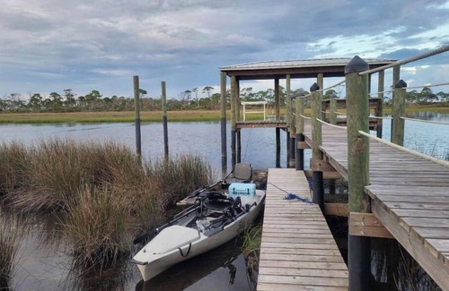 Cape San Blas RV Rental | Waterfront RV Site with Dock