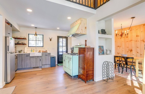 Town of Highland Apartment | Waterfront Studio w/Loft & Dock Near Narrowsburg!
