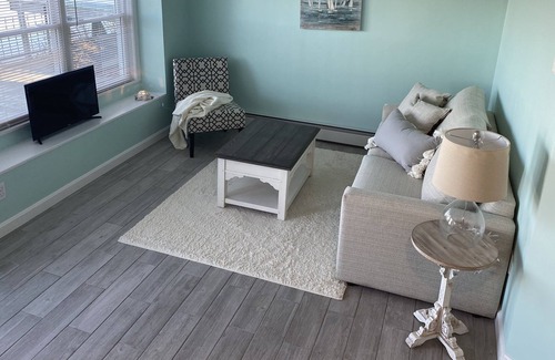 Warwick House | Waterfront