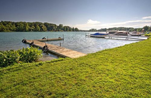 Vandalia House | Waterfront Vandalia House with Dock on Donnell Lake!