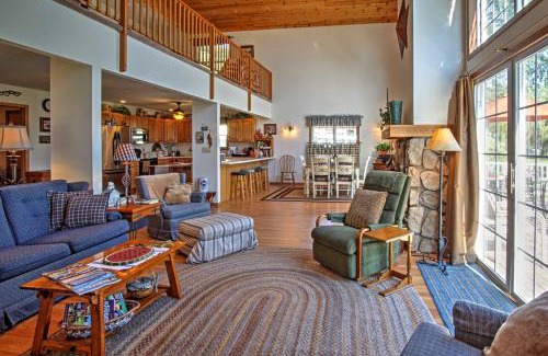 Vandalia House | Waterfront Vandalia House with Dock on Donnell Lake!