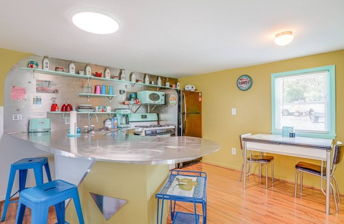 Rileyville Apartment | Waterfront Virginia Retreat w/Canoe, Pets Welcome