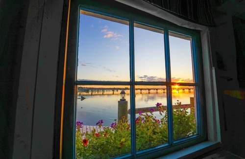 Provincetown Cabin | Waterfront Wharf Cabin /Cottage