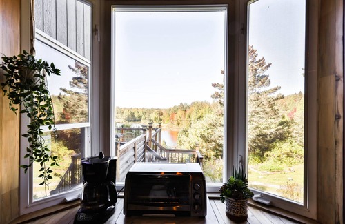 Rawdon Ski Chalet | Waterfront with panoramic view