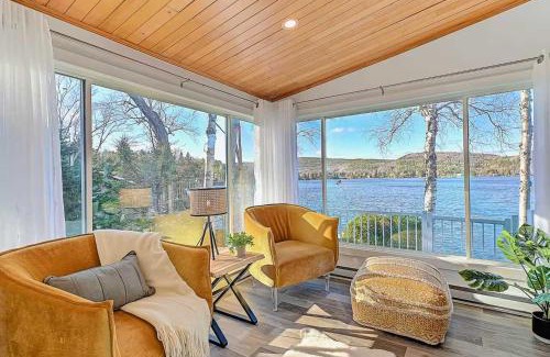 Saint-Damien House | Waterfront with Spa and Lake Access