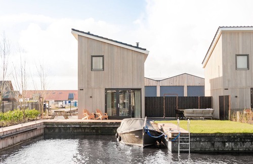 Heeg House | Waterlodge in Heeg - Relax, sail and enjoy!, Waterlodge in Heeg - Relax, sail and enjoy!