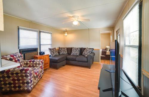 Waterloo House | Waterloo Home Walk to Pickwick Lake Fishing Pier!