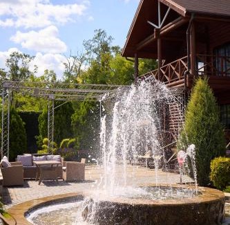Dnipropetrovsk Oblast Hotel | Waterloo Village