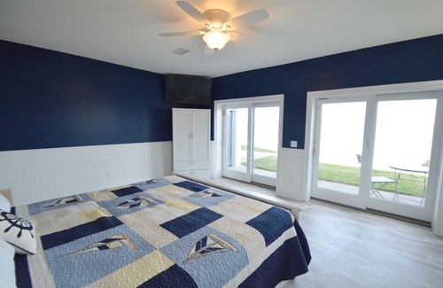 Geneva Bed & Breakfast | Waters Edge B&B Resort