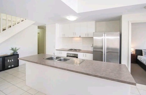 Geographe House | Waters Edge -WIFI, Kayaks, BBQ