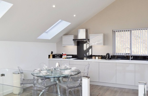 Rastrick Cottage | Waterside Lodge Sixteen - UK13038