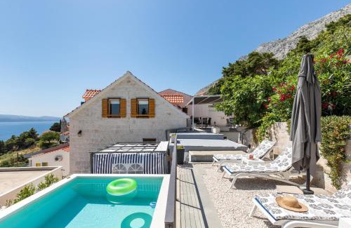 Mimice Apartment | Waterview Apartments - Koru Apartment and pool