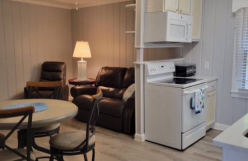 Ocean Isle Beach Apartment | Waterway Haven 2BR/1BA Live Oaks Intracoastal Waterway Spectacular Views
