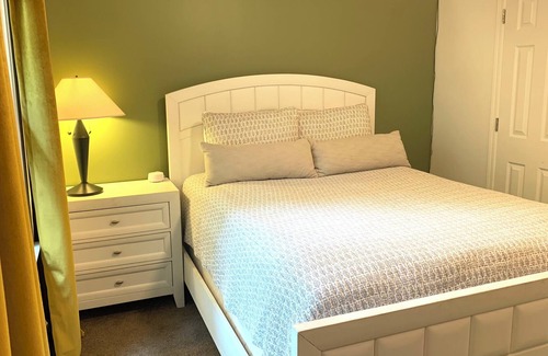 Watkinsville House | Watkinsville Home available for holiday travelers, graduations, etc.