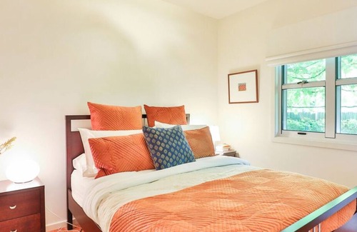 Mildura Central Business District Bed & Breakfast | Wattle Avenue House Bed & Breakfast