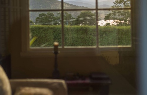Wattle Grove House | Wattle Grove Homestead- Huon River Views