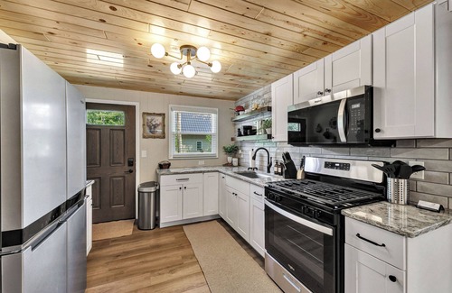 Lakewood Cottage | Waubee Lake remodeled cozy cottage on ATV trails!