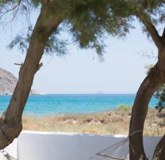 Molos House | Wave Lullaby, Peaceful Beachfront Retreat in Paros