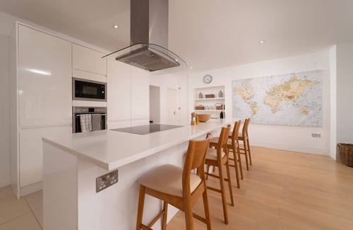 Oare Apartment | Wave View, a 3 bedroom seaside apartment in Lynmouth