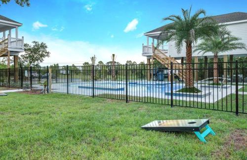 Waveland House | Waveland Beach Cottage 215