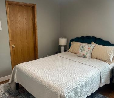 Waverly House | Waverly 3 Bed 2 Bath Home