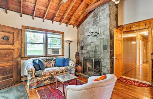 Town of Wawayanda House | Wawayanda House on 62 Acres - Multiple Fireplaces!