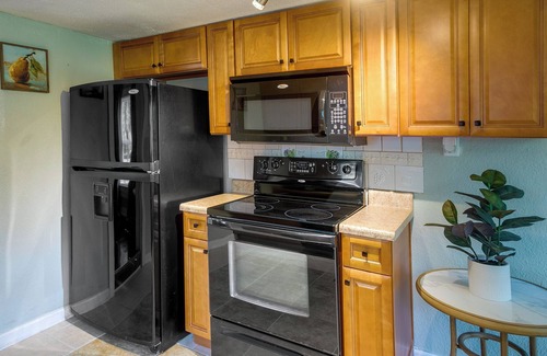 Waycross House | Waycross Vacation Rental w/Private Backyard!