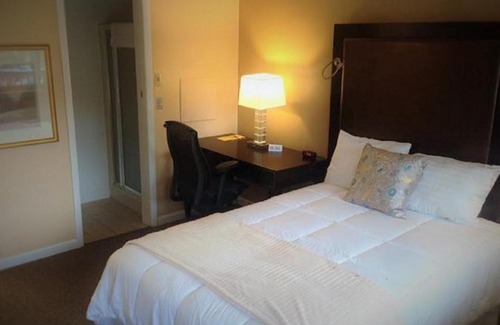 Honesdale Hotel | Wayne Inn