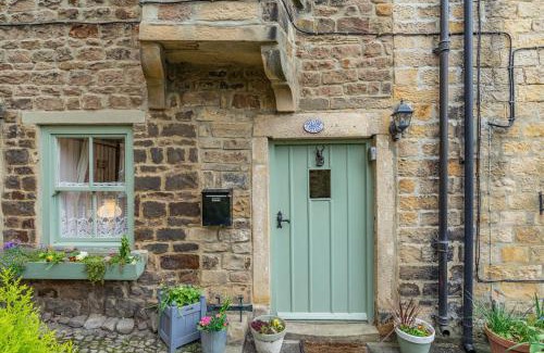 Staindrop House | Wayside Cottage