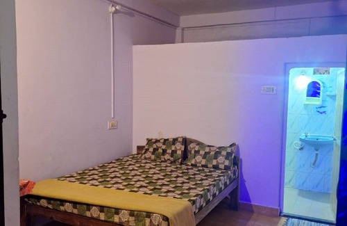 Arambol House | We have best wifi speed, our guest house is silent