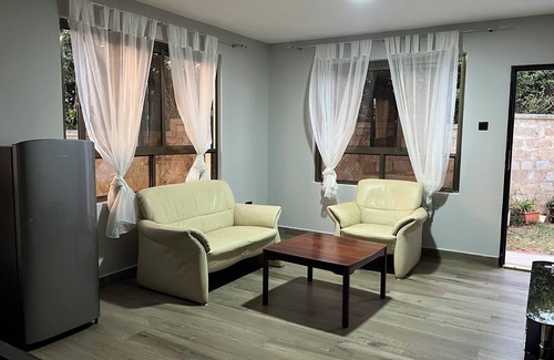 Nairobi House | We provide first class accommodation, with an unforgettable experience.