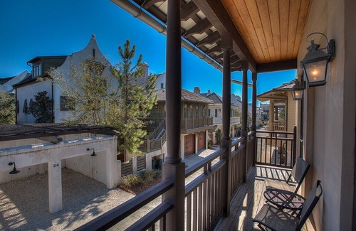 Rosemary Beach Apartment | Webb Isle Carriage House-Close to Shopping, Dining & Barbados Pool! Free Fitness/Tennis