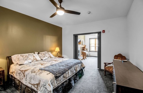 Lyndonville Hotel | Webber Hotel