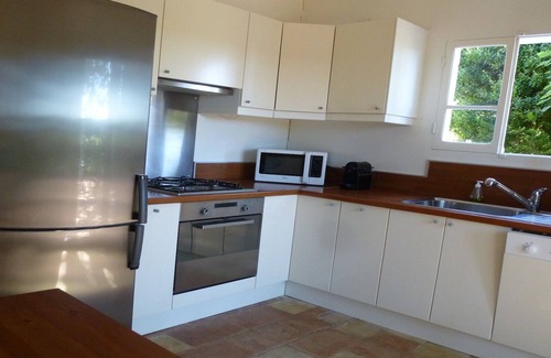 Saint-Laurent-d'Aigouze House | Weekly rental of a villa in the small Camargue with heated swimming pool.
