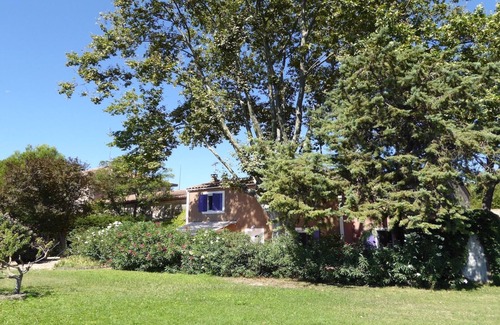 Saint-Laurent-d'Aigouze House | Weekly rental of a villa in the small Camargue with heated swimming pool.