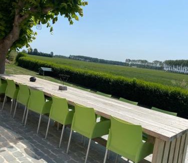 Zaamslag Villa | Weg van jou