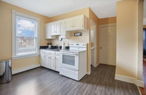 West Hartford House | WeHa Oak Haven