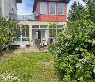 Serkowitz Apartment | Weinbergsblick - Entspannung pur im traumhaften Radebeul
