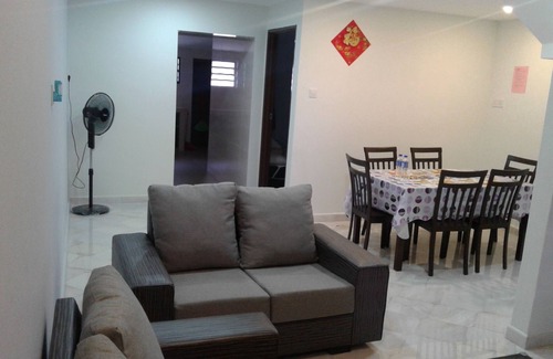 Taman Pakatan House | Weis Ipoh Homestay comfy and cozy house