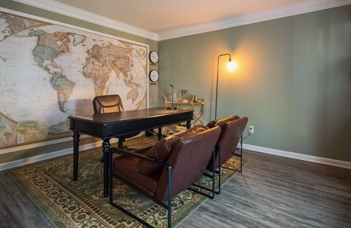 Jeffersontown House | Welcome Home - New and Lux! Gym, Office, Huge Yard