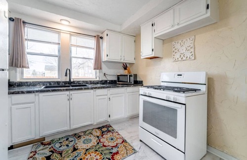 Akron House | Welcome to Akron: 5 Bedroom, 2 Bath