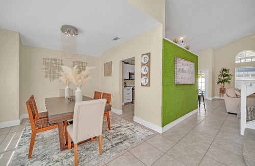 Lindfields House | Welcome to Alena's Place! Only minutes away from Disney!