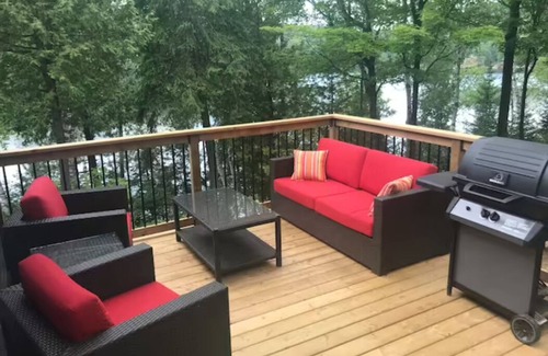 Highlands East Cottage | WELCOME to beautiful Sunset Point waterfront cottage!